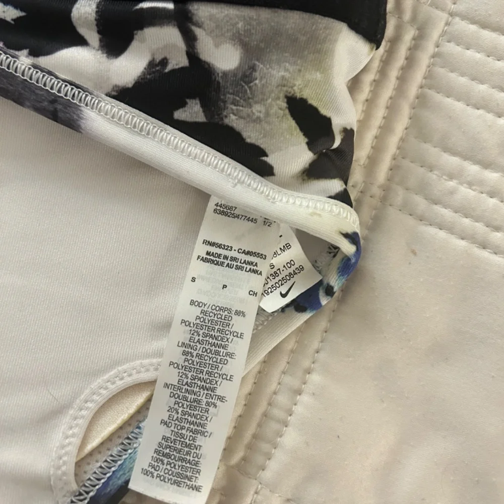 Nike Sports Bra - Picture 3 of 3